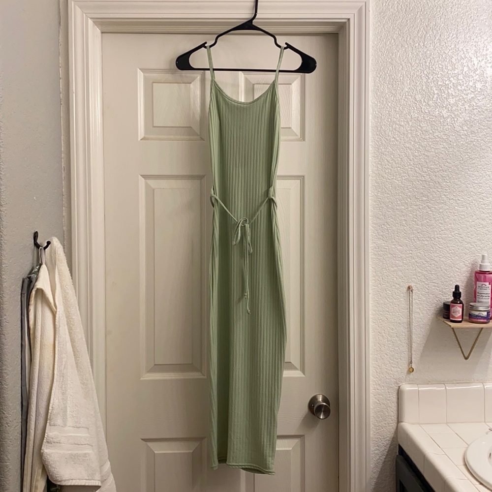 Missguided green ribbed maxi dress